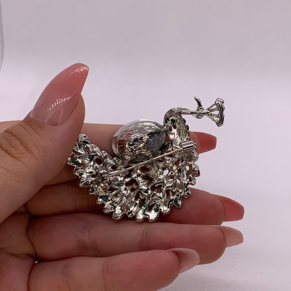 Large Green Emerald Crystal Peacock Brooch - Picture 6 of 7